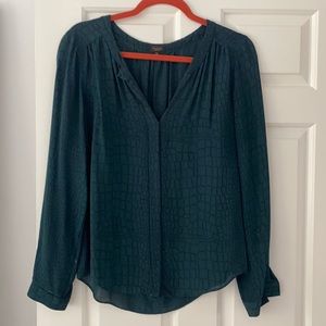 Aritzia Babaton 100% Silk Blouse